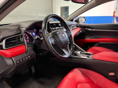 Used 2019 Toyota Camry XSE image 23