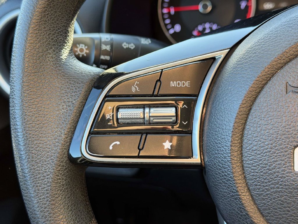 Used 2023 Kia Forte LXS w/ LXS Technology Package FWD image 19