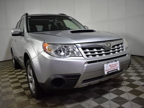 Used 2011 Subaru Forester 2.5XT Premium image 3