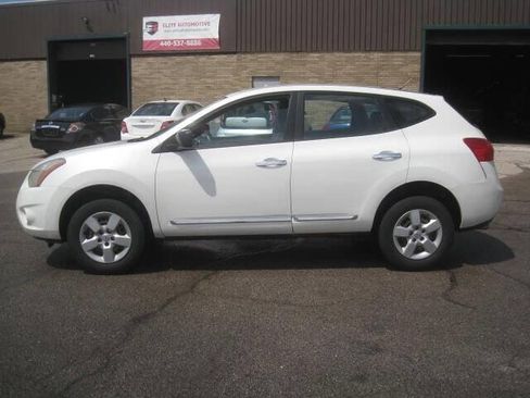 Used 2014 Nissan Rogue S image 8