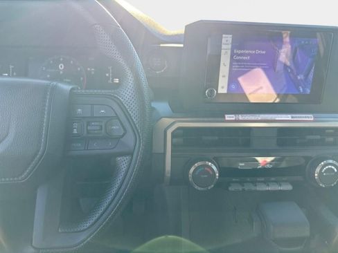 New 2025 Toyota Tacoma SR5 image 12