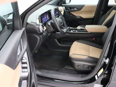 Used 2025 Chevrolet Equinox ACTIV FWD image 14