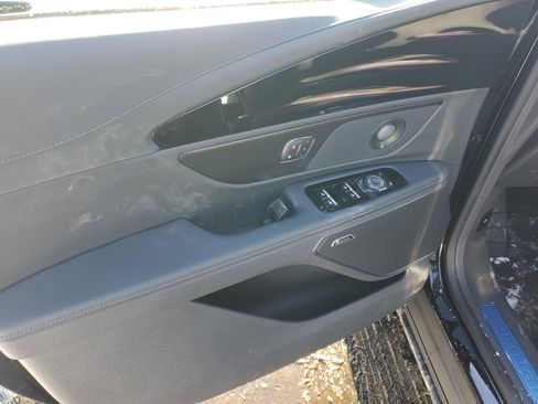 New 2026 Lincoln Nautilus Reserve image 8