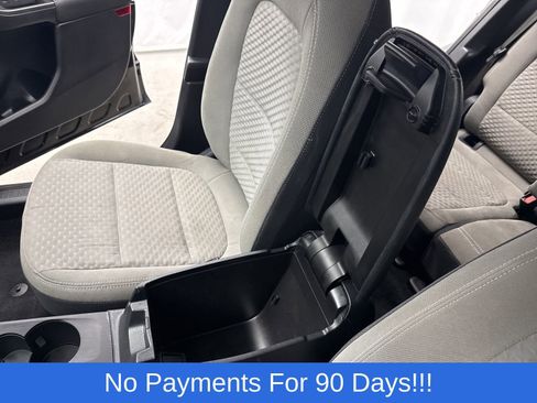 Used 2020 Ford Escape SE image 20