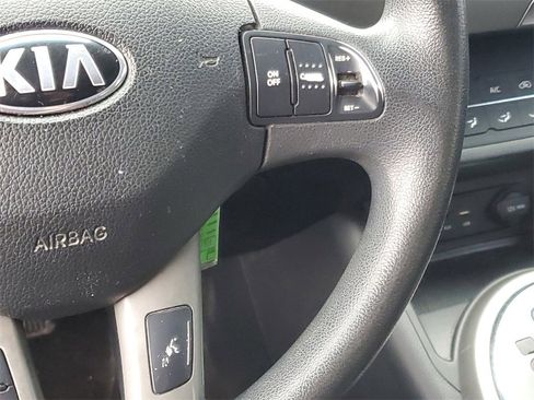 Used 2016 Kia Sportage LX image 16