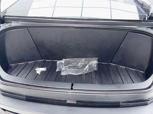 Used 2024 Tesla Cybertruck AWD Crew Cab image 54