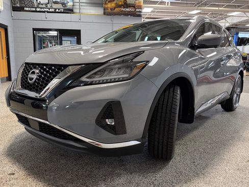 Used 2023 Nissan Murano Platinum AWD/4WD image 3