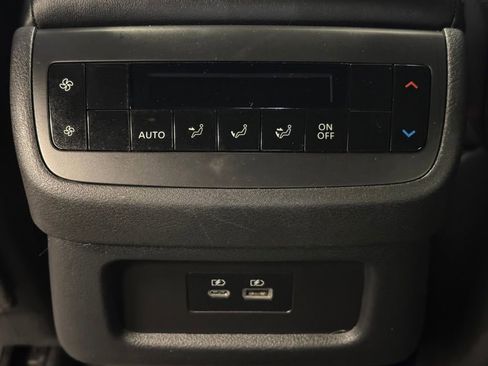 Used 2025 Nissan Pathfinder Rock Creek AWD/4WD image 17