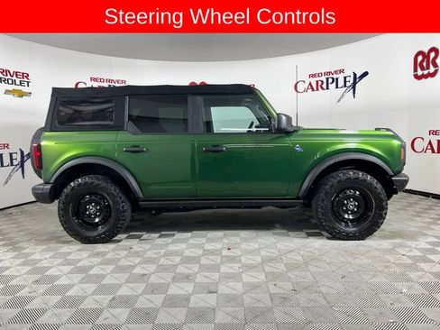 Used 2022 Ford Bronco Black Diamond image 9