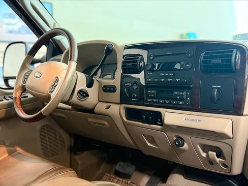 Used 2006 Ford F250 King Ranch AWD/4WD image 4