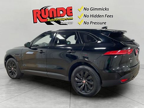 Used 2017 Jaguar F-PACE Prestige image 4
