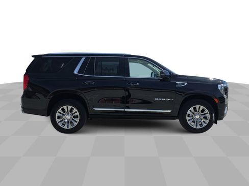Used 2024 GMC Yukon Denali w/ Advanced Technology Package RWD image 9