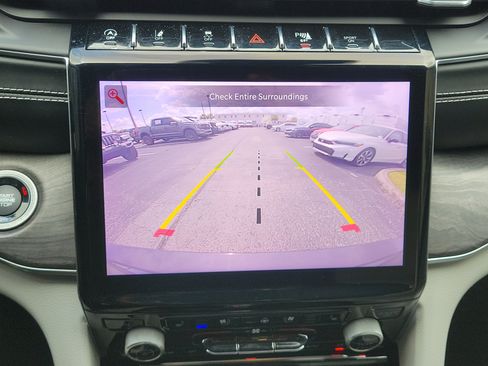 Used 2022 Jeep Grand Cherokee L Overland RWD image 27