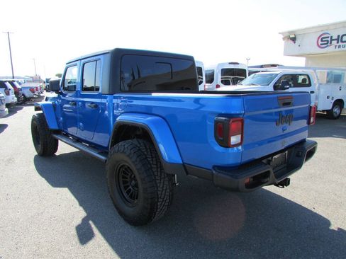 Used 2023 Jeep Gladiator Sport AWD/4WD image 9
