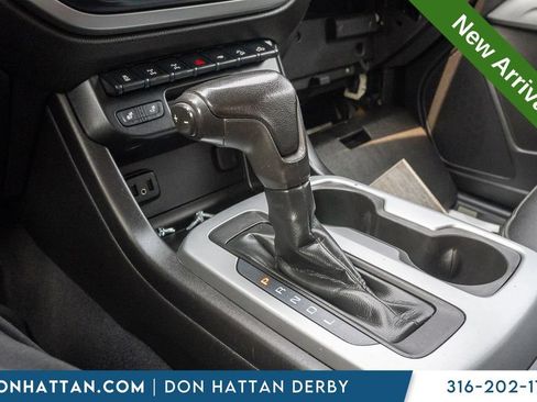 Used 2019 Chevrolet Colorado ZR2 w/ ZR2 Midnight Special Edition AWD/4WD image 9