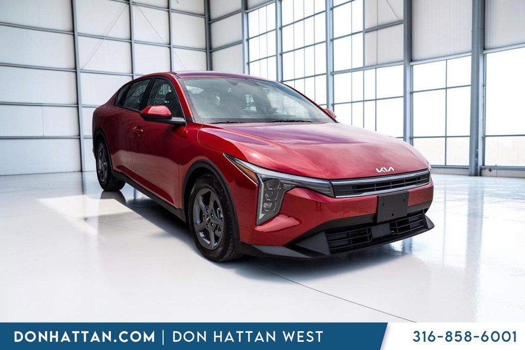Used 2025 Kia K4 FWD image 30