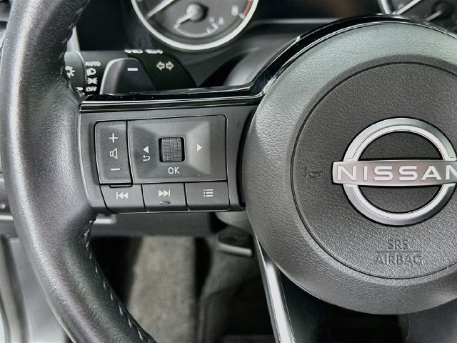 Used 2023 Nissan Rogue SL AWD/4WD image 22