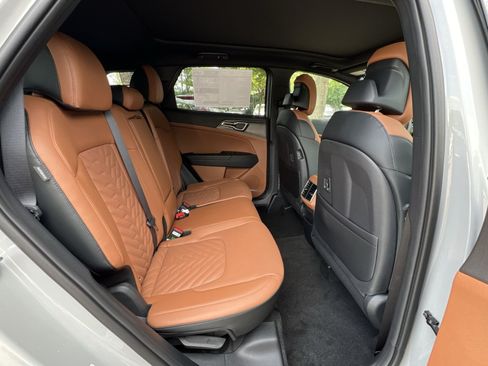 New 2026 Kia Sportage X-Line w/ X-Line Premium Package AWD/4WD image 41