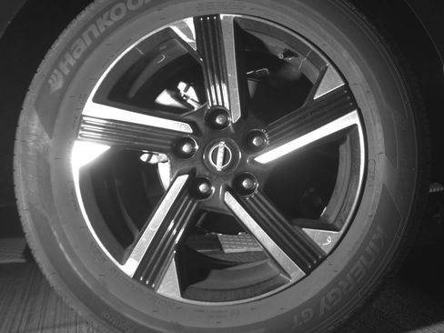 Used 2025 Nissan Sentra SV image 15