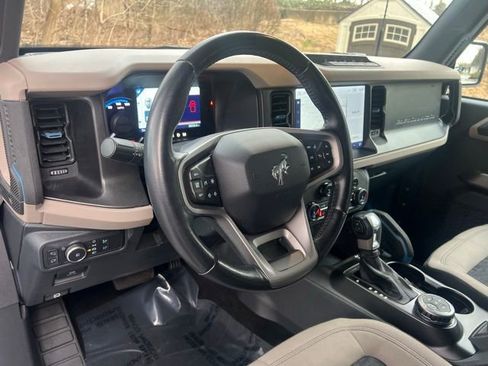 Used 2022 Ford Bronco Wildtrak image 10