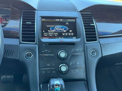 Used 2014 Ford Taurus Limited image 15