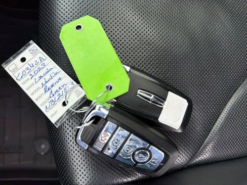 Certified 2022 Lincoln Nautilus Reserve image 34