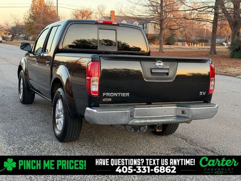 Used 2019 Nissan Frontier SV image 10