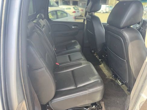 Used 2013 Chevrolet Avalanche LTZ AWD/4WD image 49