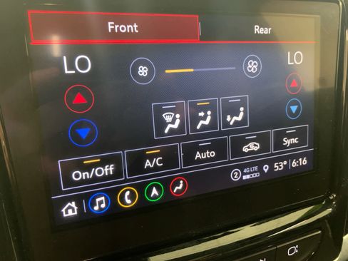 Used 2022 Chevrolet Traverse Premier w/ Redline Edition image 39