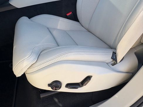 New 2026 Volvo XC90 B6 Ultra image 18