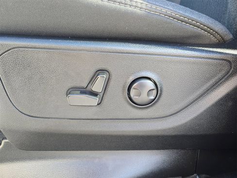 Used 2022 RAM 1500 Big Horn image 15