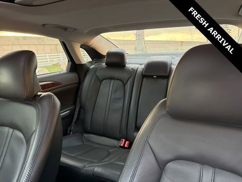Used 2013 Lincoln MKZ FWD image 9