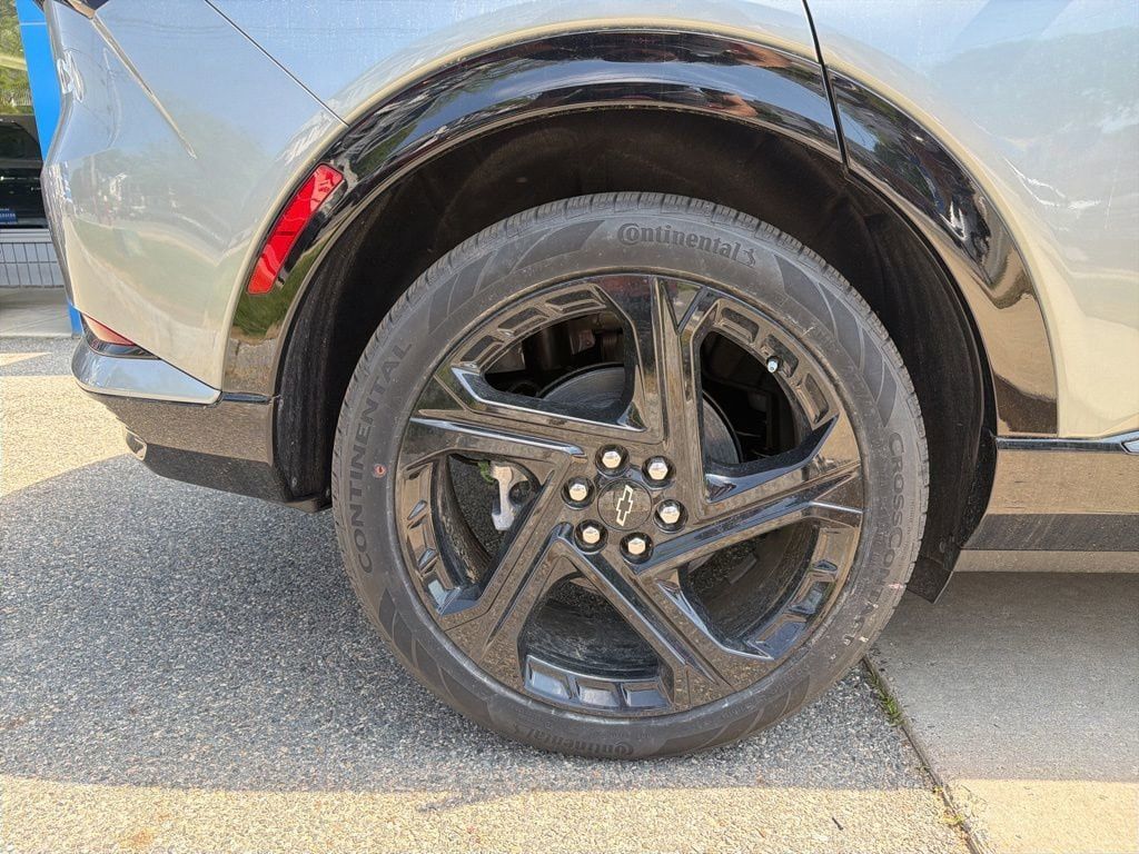 New 2026 Chevrolet Equinox EV RS AWD/4WD image 27