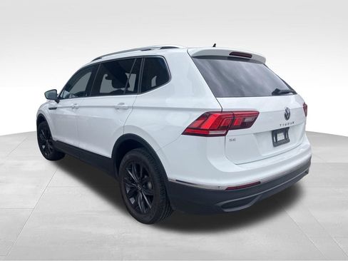 Used 2024 Volkswagen Tiguan SE AWD/4WD image 11
