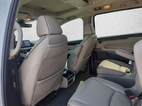 Certified 2024 Honda Odyssey Elite image 17