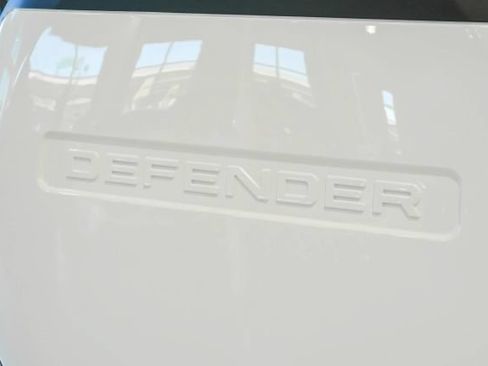 Used 2021 Land Rover Defender 110 SE AWD/4WD image 74