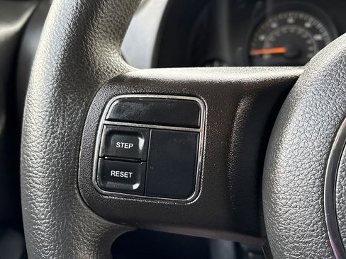 Used 2015 Jeep Patriot Sport w/ Power Value Group image 18