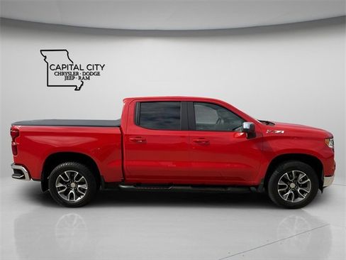 Used 2025 Chevrolet Silverado 1500 LT image 10