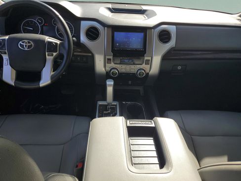 Used 2014 Toyota Tundra Limited w/ Limited Premium Package image 11