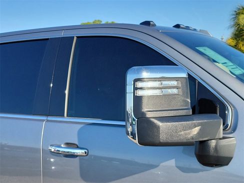 Used 2025 GMC Sierra 2500 Denali w/ Technology Package image 6