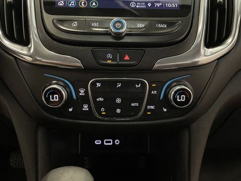 Used 2023 Chevrolet Equinox LT AWD/4WD image 29