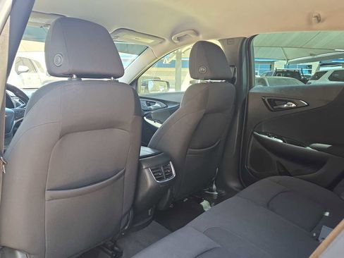 Used 2020 Chevrolet Malibu LT image 16