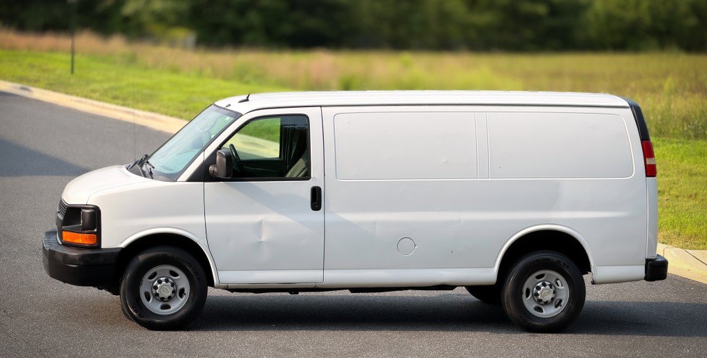 Used 2014 Chevrolet Express 2500 RWD image 7