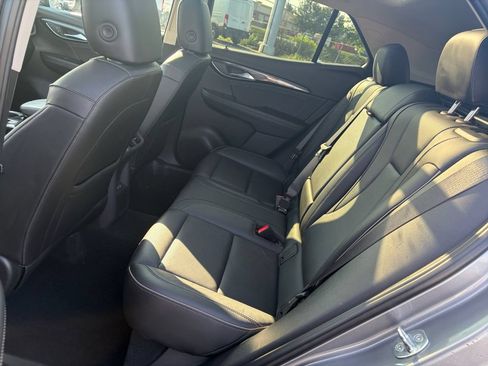 Used 2021 Buick Envision Essence w/ Technology Package I AWD/4WD image 17