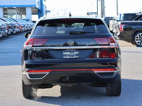 Used 2023 Volkswagen Atlas Cross Sport SEL image 3
