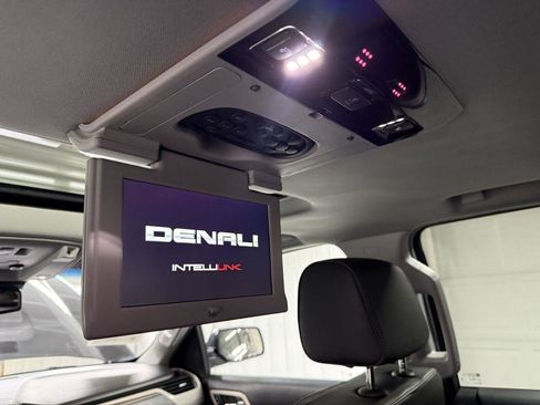 Used 2018 GMC Yukon XL Denali w/ Denali Ultimate Package AWD/4WD image 31