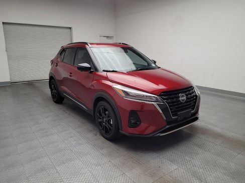 Used 2024 Nissan Kicks SR w/ SR Premium Package FWD image 13