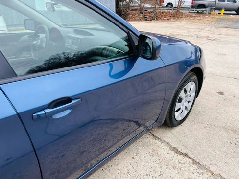 Used 2011 Subaru Impreza 2.5i image 6