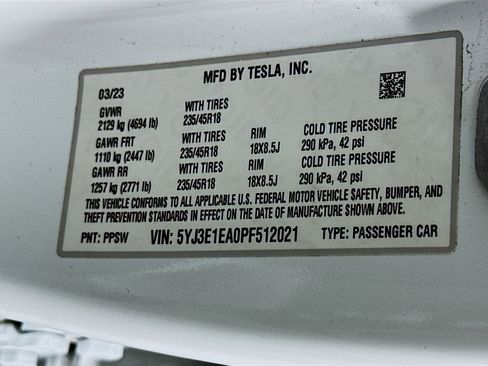 Used 2023 Tesla Model 3 Standard Range RWD image 12
