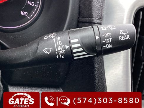 Used 2024 GMC Terrain SLT AWD/4WD image 31